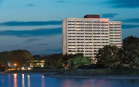 Hilton San Francisco Airport Bayfront - No Resort Fee